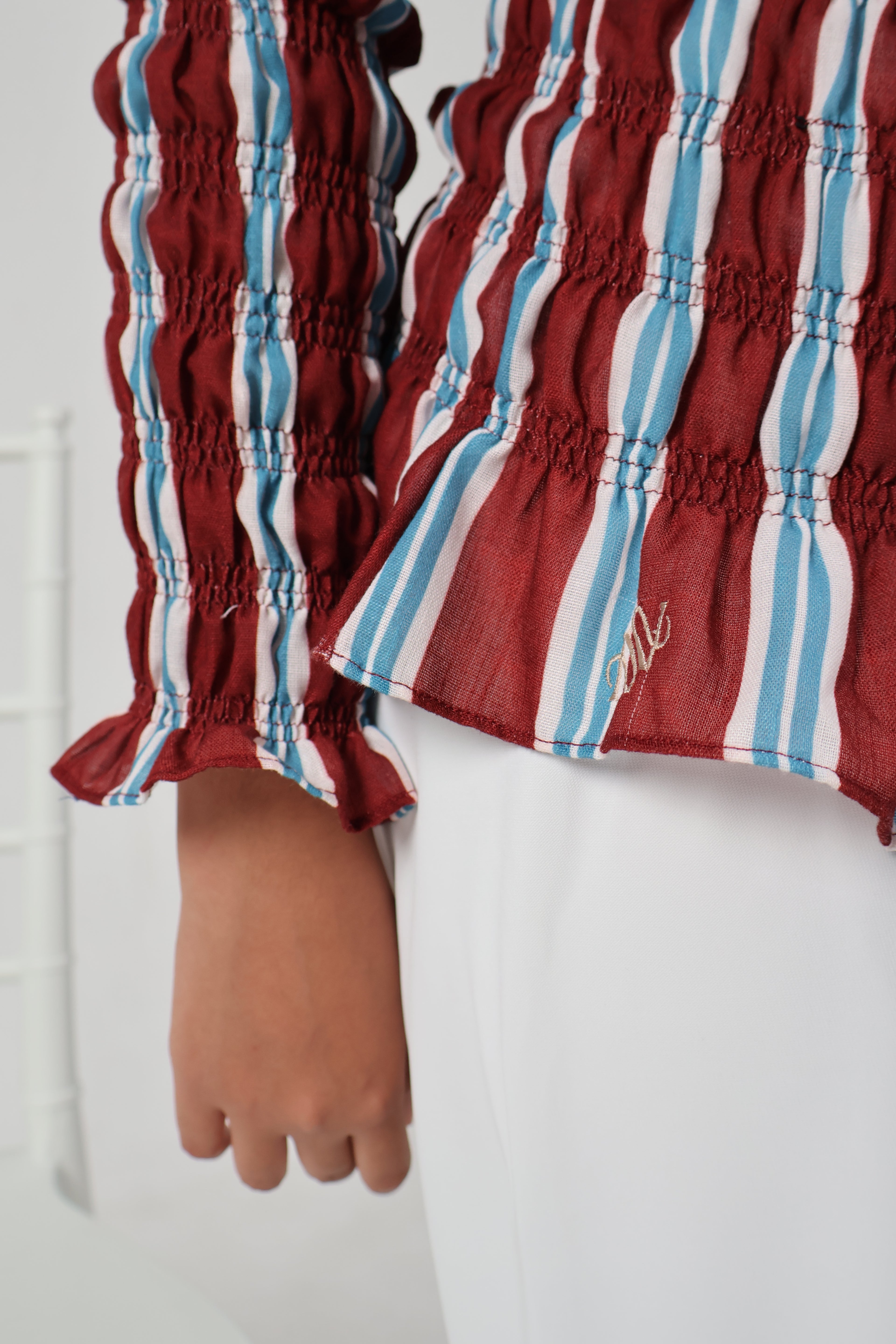 Tulip Linen Top in Burgundy