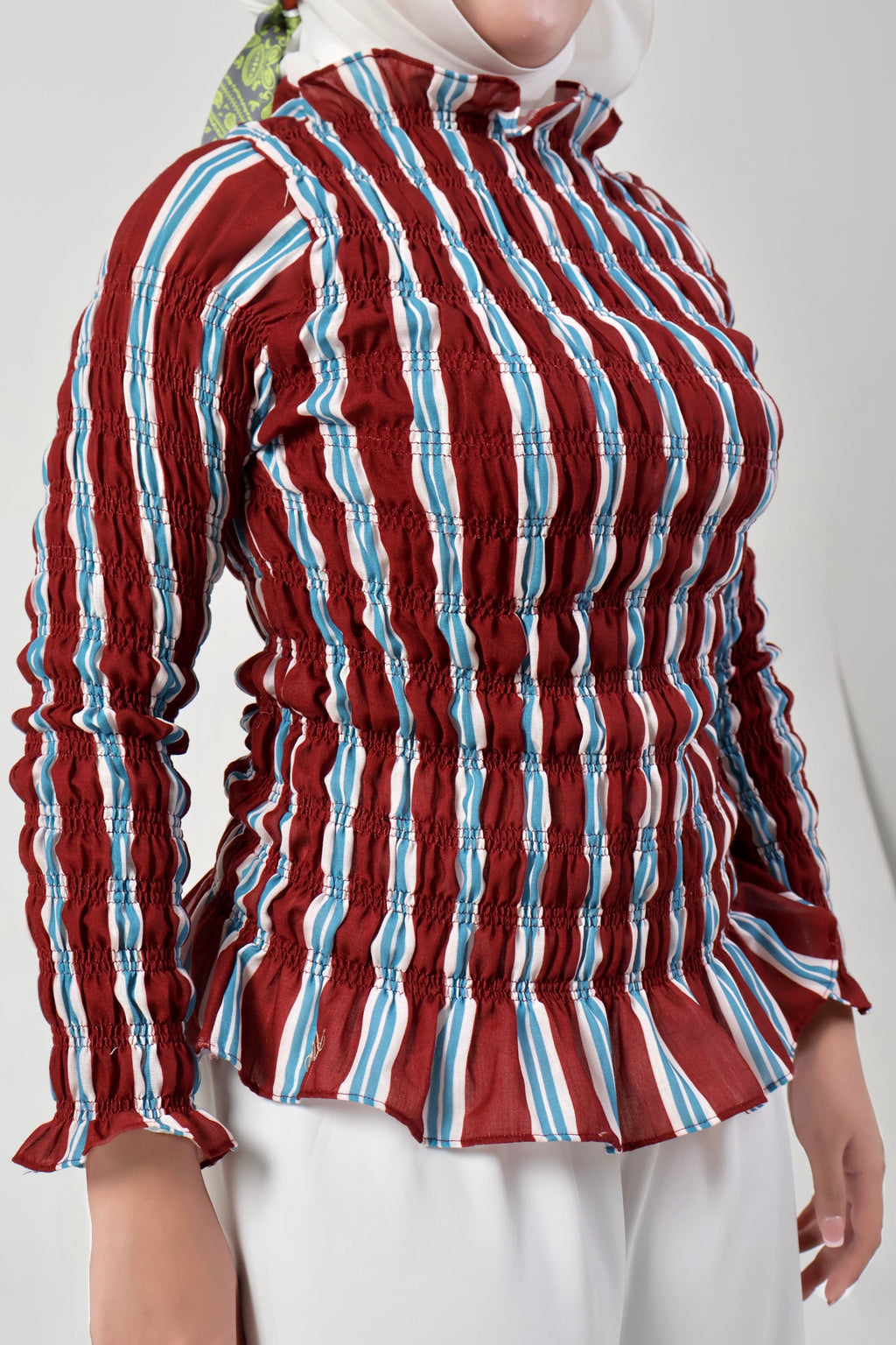 Tulip Linen Top in Burgundy