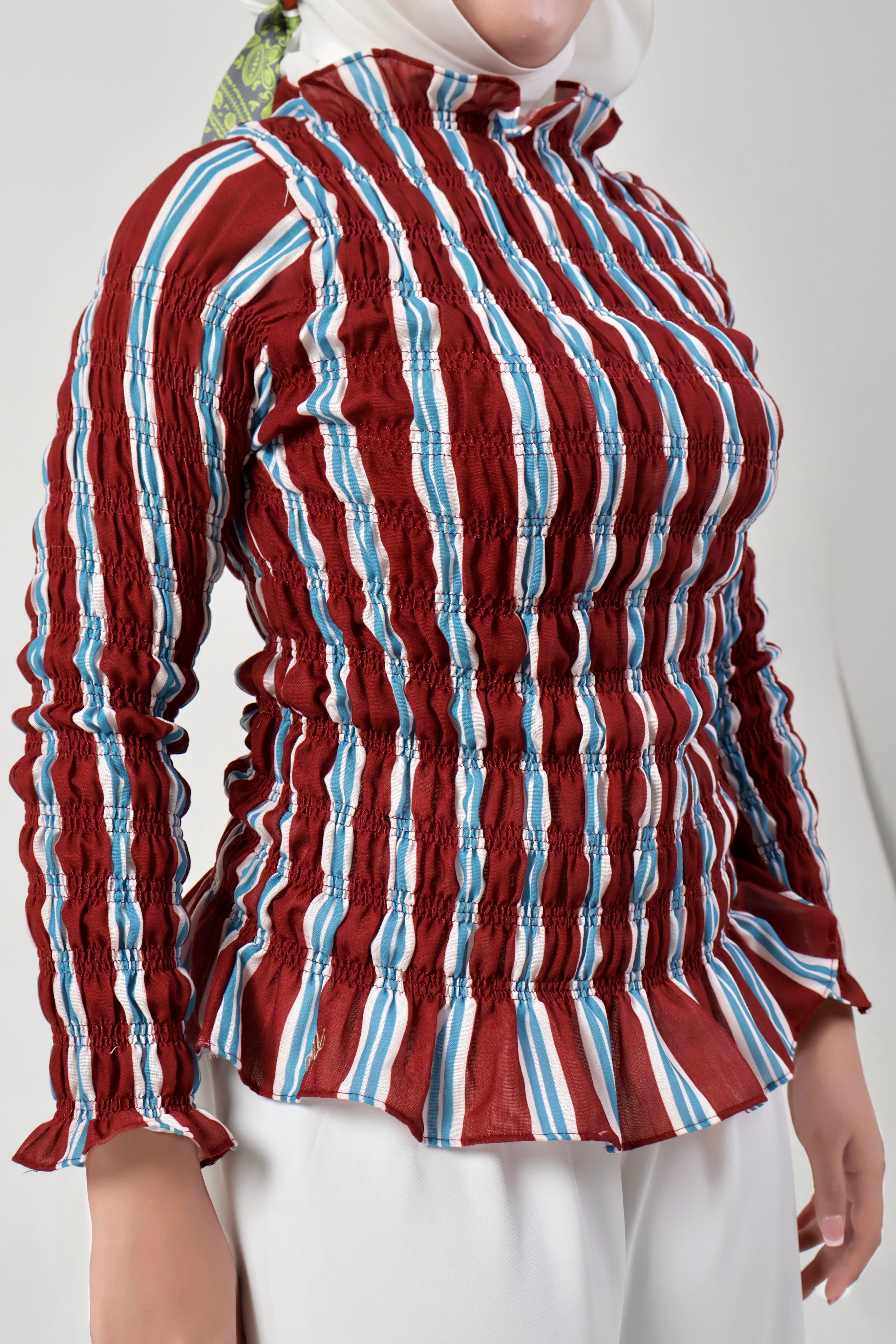 Tulip Linen Top in Burgundy