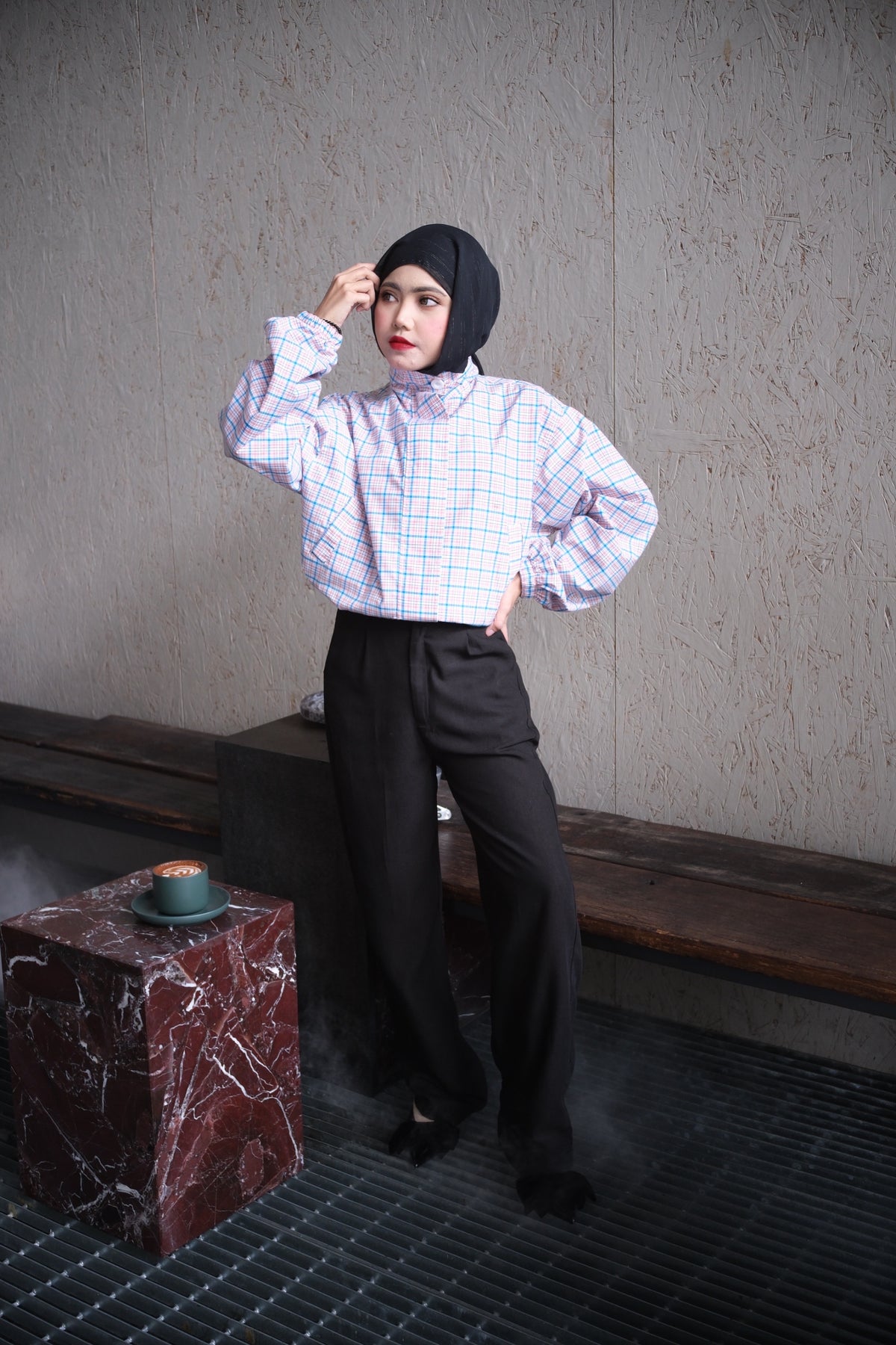 Lily Linen Pants in Black